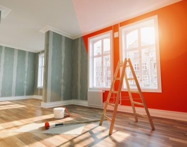 painting-wall-red-room-before-after-restoration-refurbishment